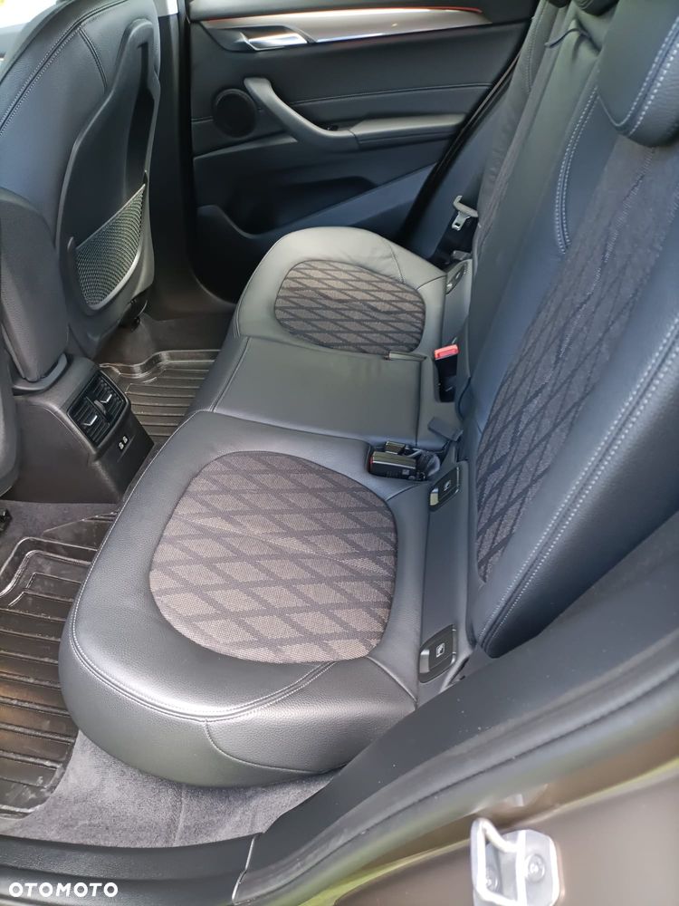 BMW X1 sDrive18i - 8