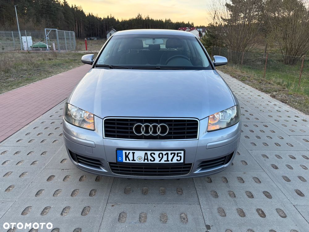 Audi A3 3-drzwiowe 1.6 Ambiente - 2