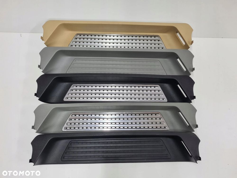 VW T5 T6 MULTIVAN stopień nakładka osłona drzwi przesuwnych prawych CHROM - 5