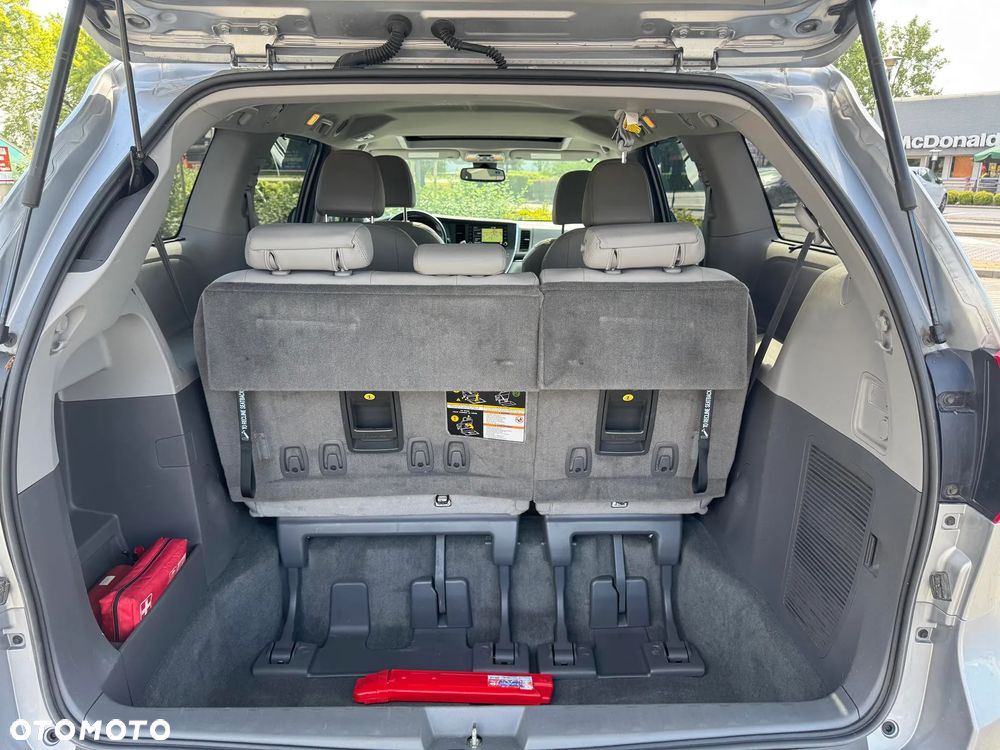Toyota Sienna 3.5 V6 XLE AWD - 20