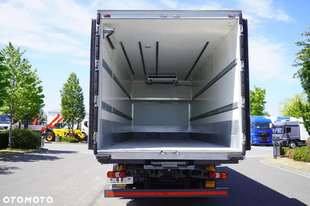 Mercedes-Benz Actros 2542 / Kabina Gigasalonka / Thermoking 1000R - 7