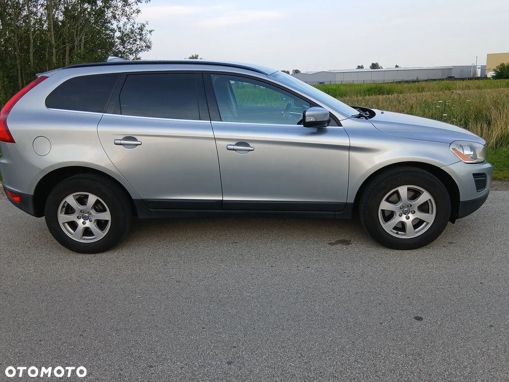 Volvo XC 60 D3 Momentum - 6