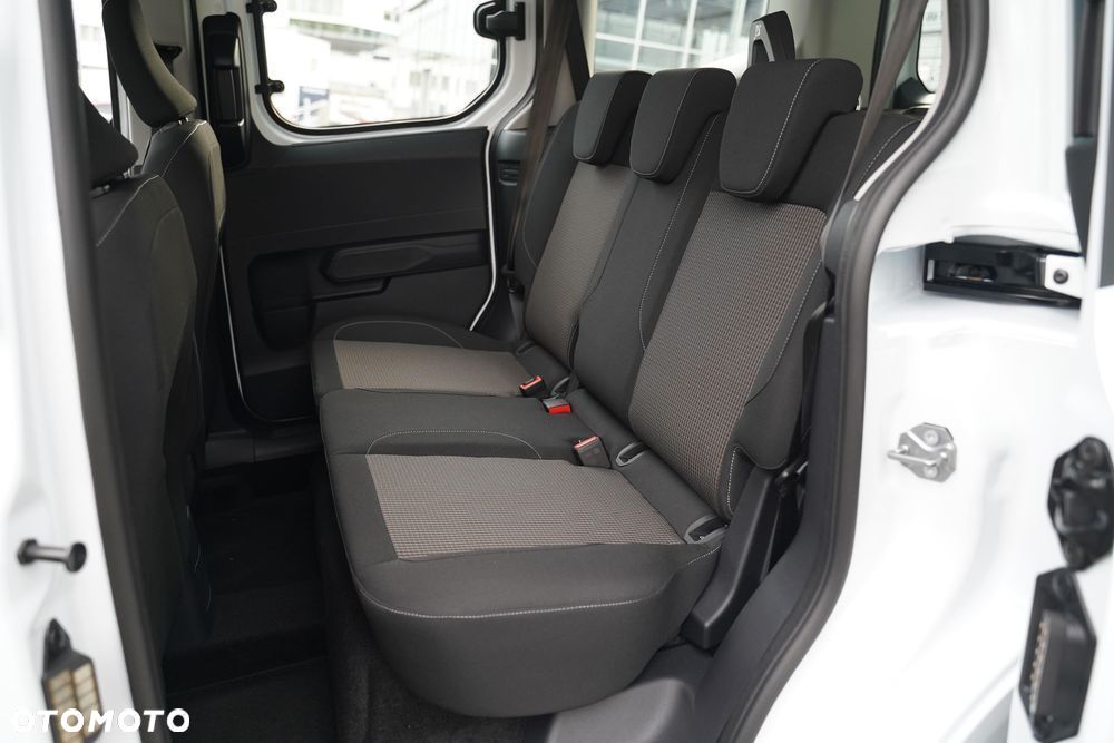 Ford Tourneo Courier 1.0 EcoBoost Trend - 11