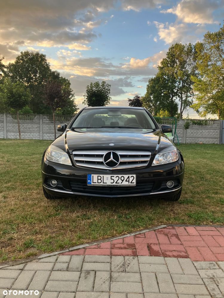 Mercedes-Benz Klasa C 180 K BlueEff Avantgarde - 2
