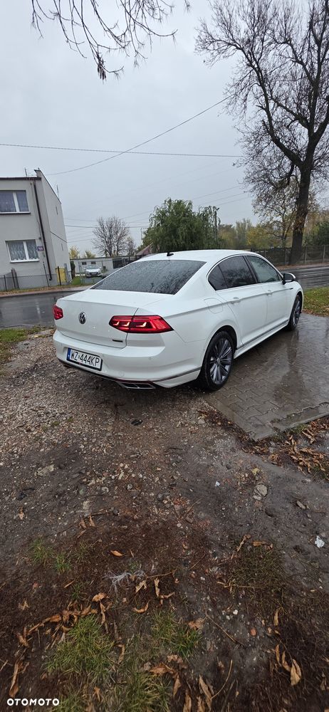 Volkswagen Passat - 11