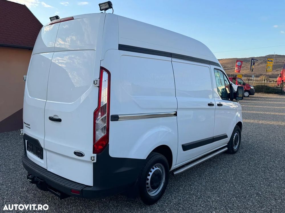 Ford TRANSIT CUSTOM - 4