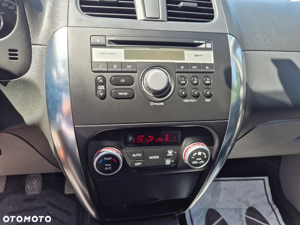 Suzuki SX4 1.6 Comfort Plus 4WD - 16