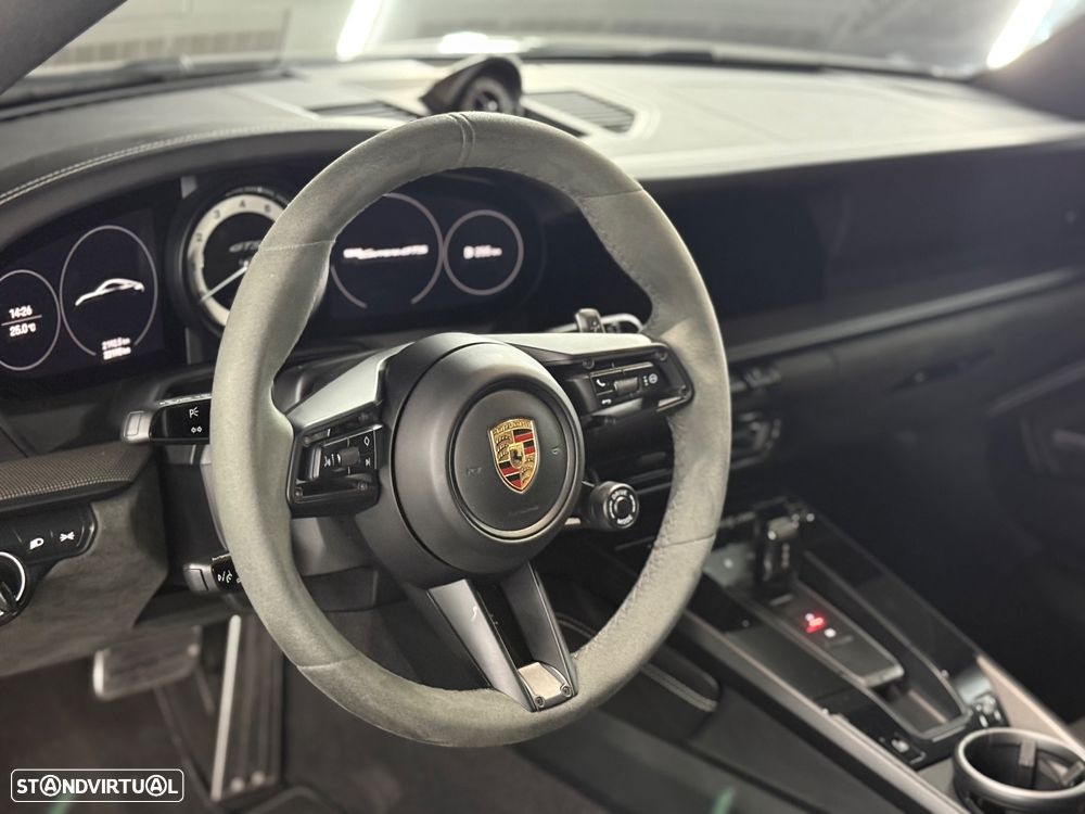 Porsche 911 (992) Carrera GTS PDK - 23