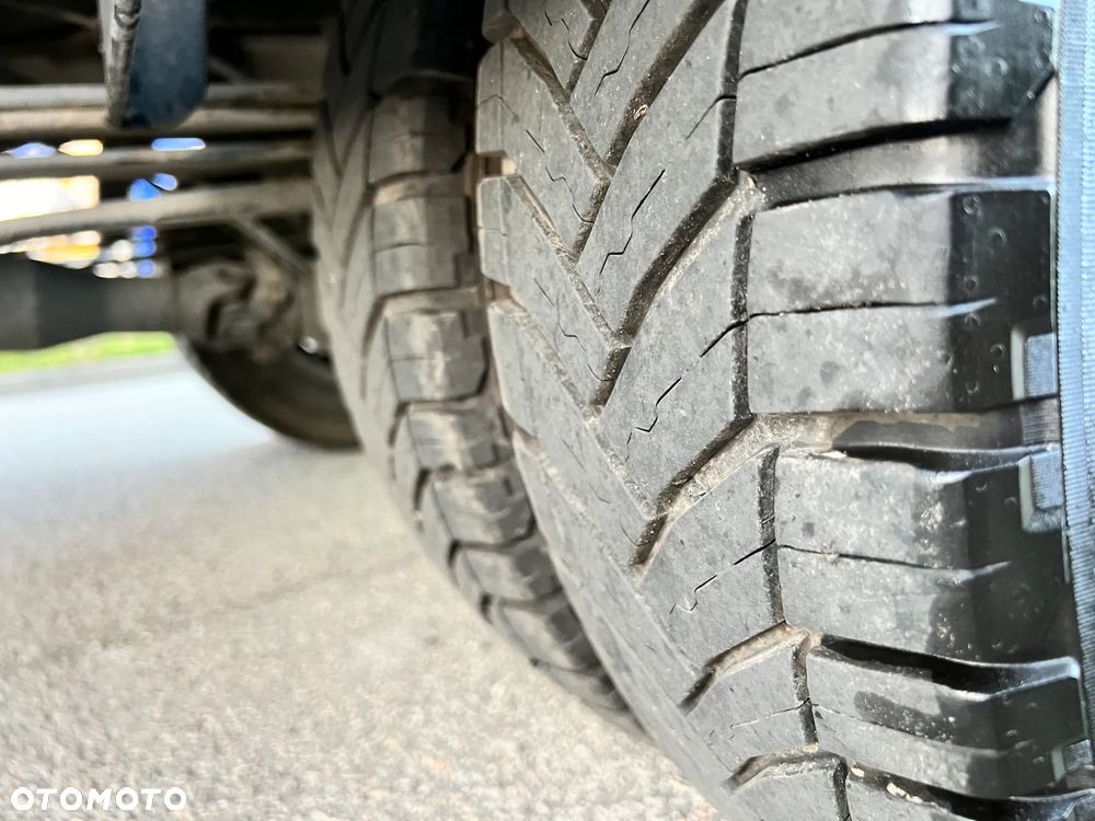 Mercedes-Benz Sprinter - 10