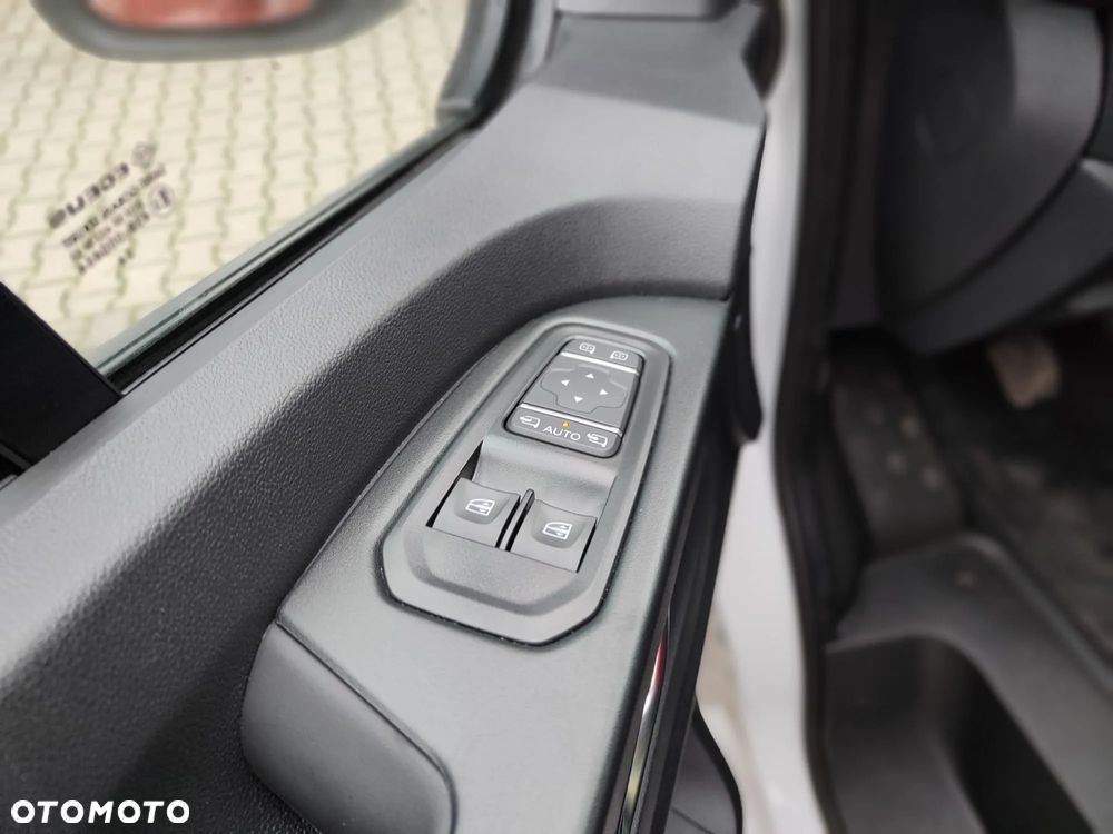 Renault Trafic - 12
