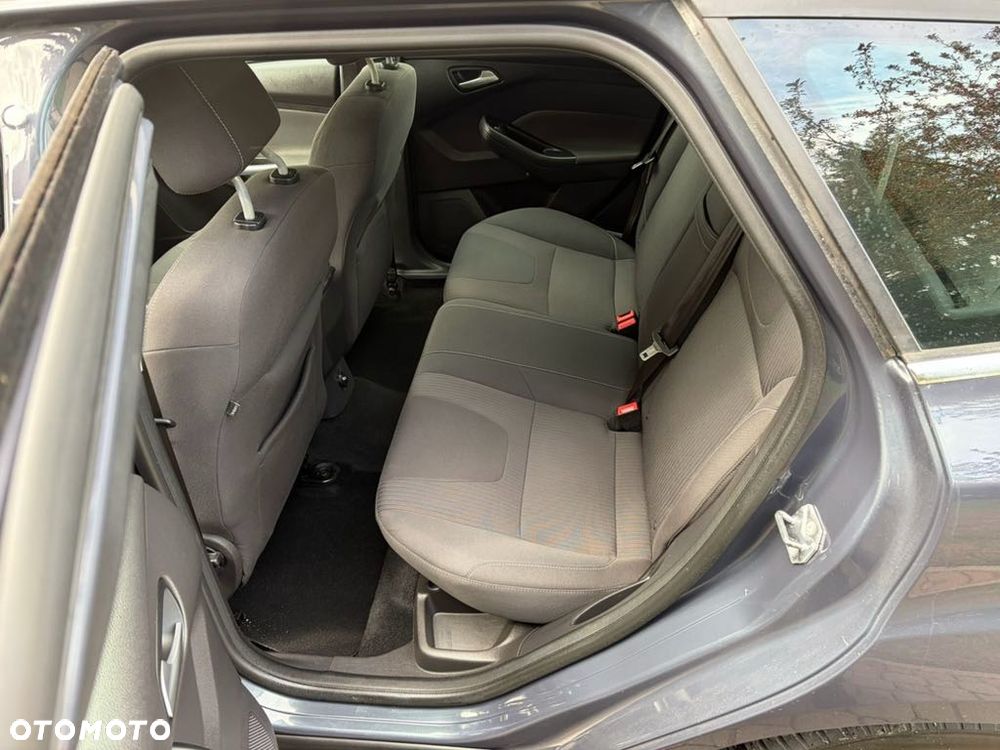 Ford Focus 1.6 Titanium - 10