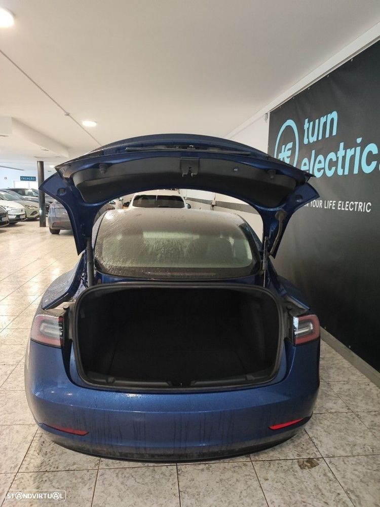 Tesla Model 3 Standard Range Plus RWD - 4