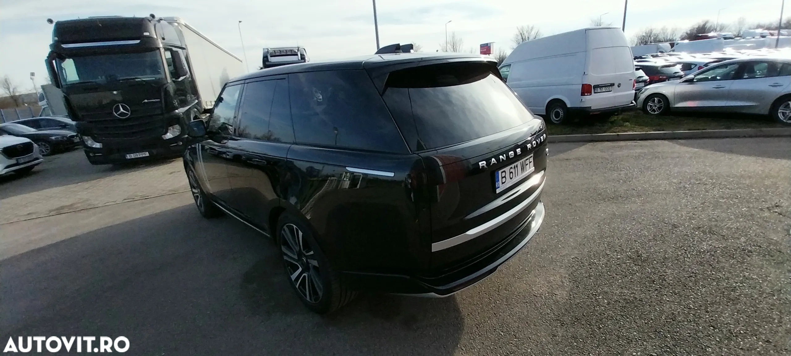 Land Rover Range Rover 4.4 V8 P530 Autobiography - 6