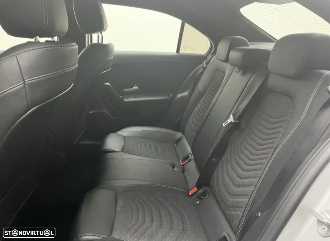 Mercedes-Benz A 180 Limousine d Business Solutions Frota Aut. - 18