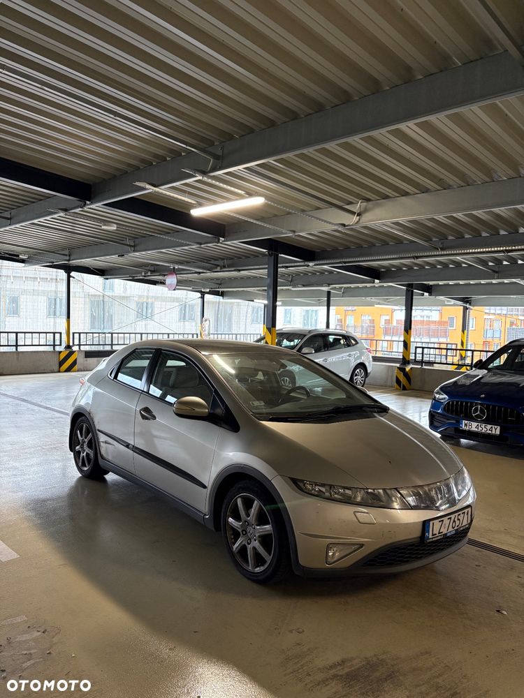 Honda Civic 1.8 Executive - 5