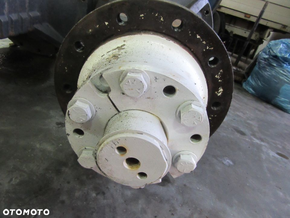Zwolnica tył układ planetarny Ford Fiat Agri G240 G210 G190 G170 New Holland 8970 8870 8770 8670 - 7
