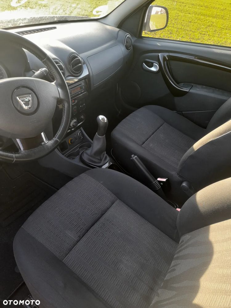 Dacia Duster 1.6 Laureate - 10