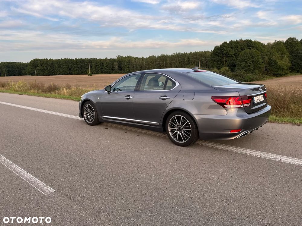 Lexus LS 460 F Sport - 8
