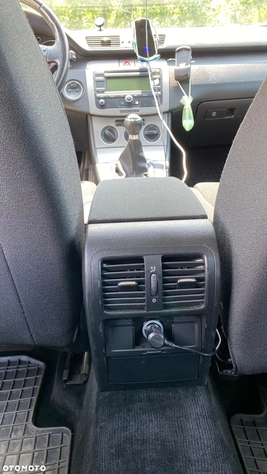 Volkswagen Passat 1.9 TDI Comfortline - 14