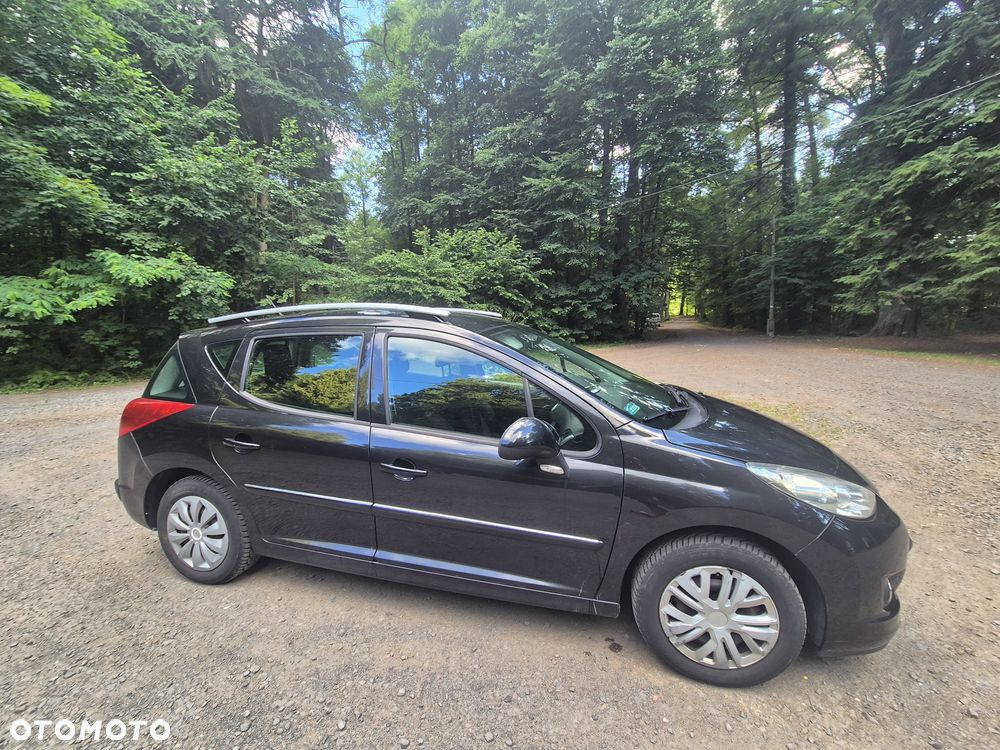 Peugeot 207 - 6