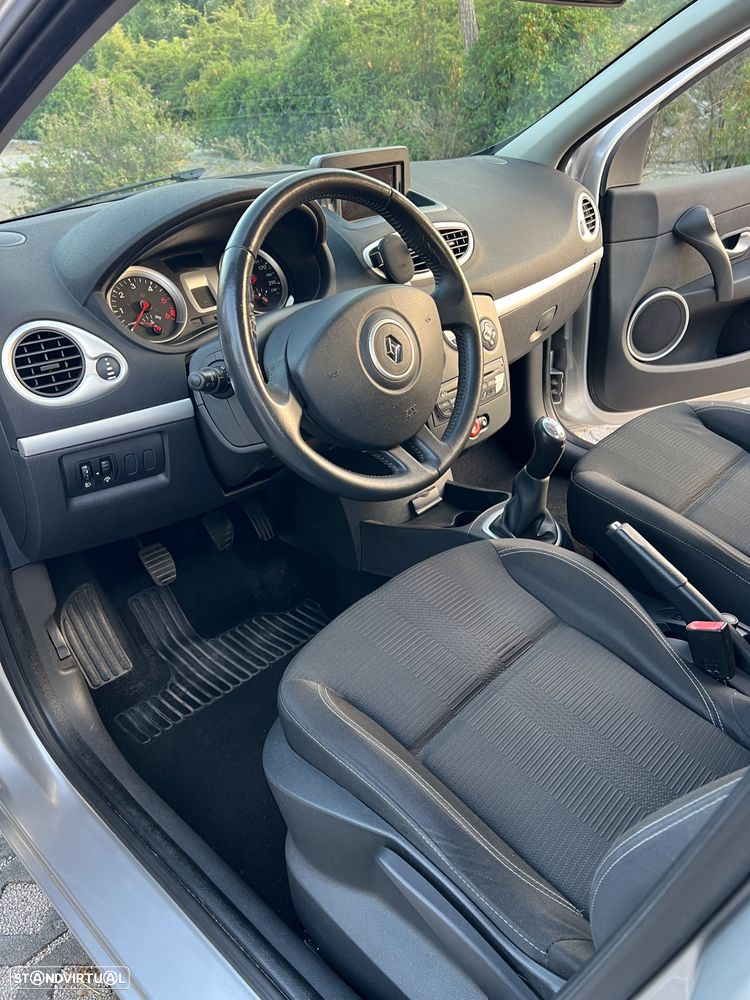 Renault Clio 1.5 dCi Dynamique S - 9