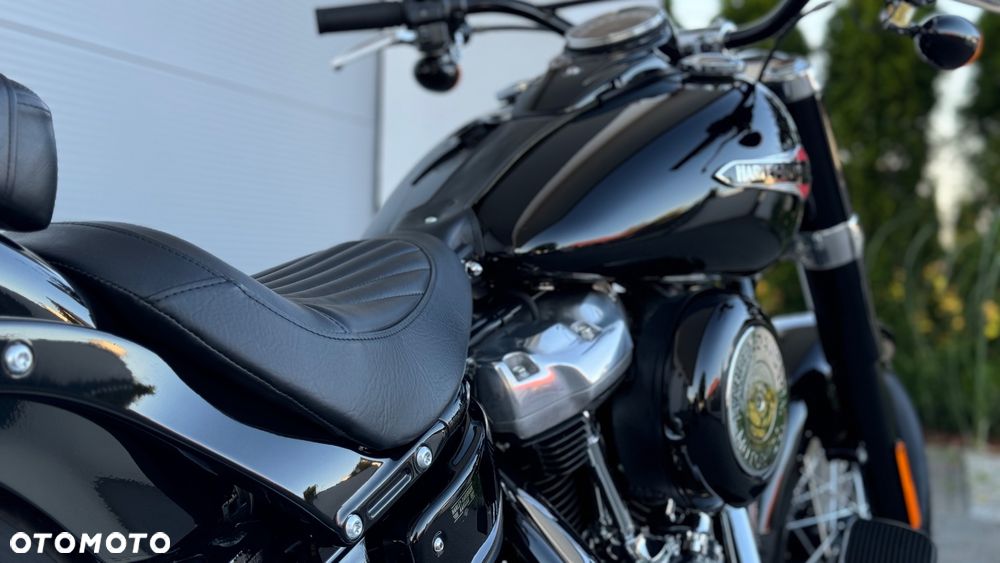 Harley-Davidson Softail Slim - 30