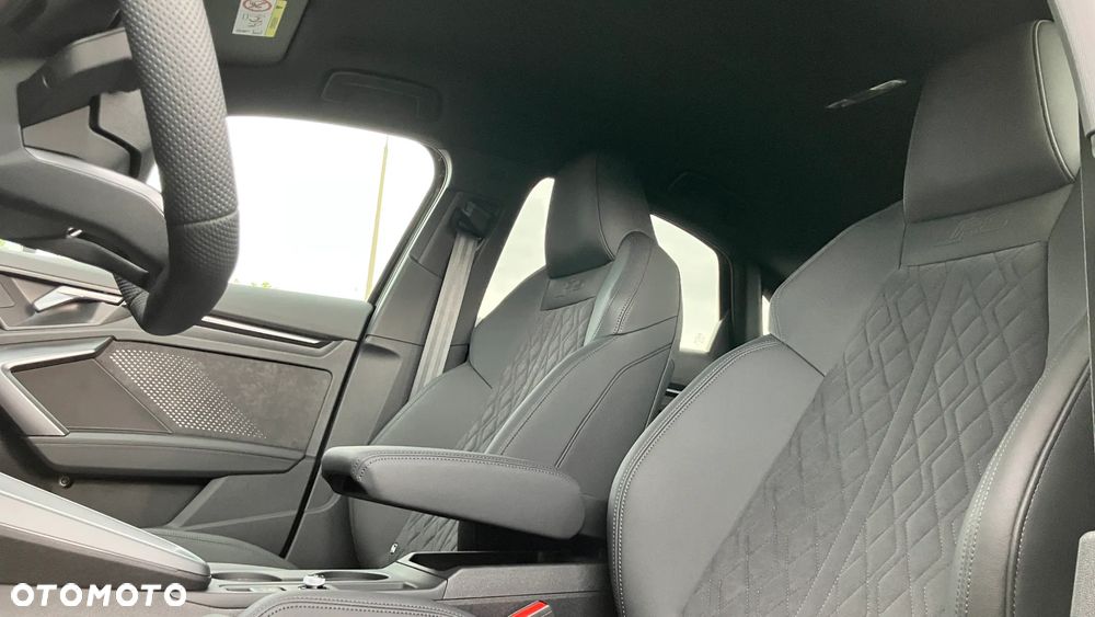 Audi RS3 Limousine - 20
