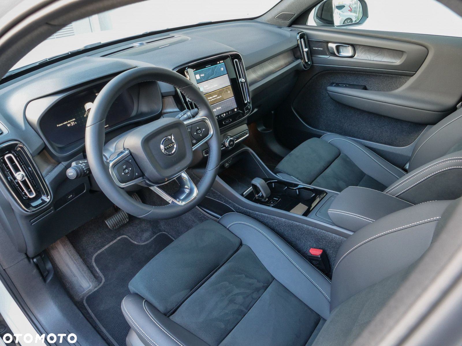 Volvo C40 - 15