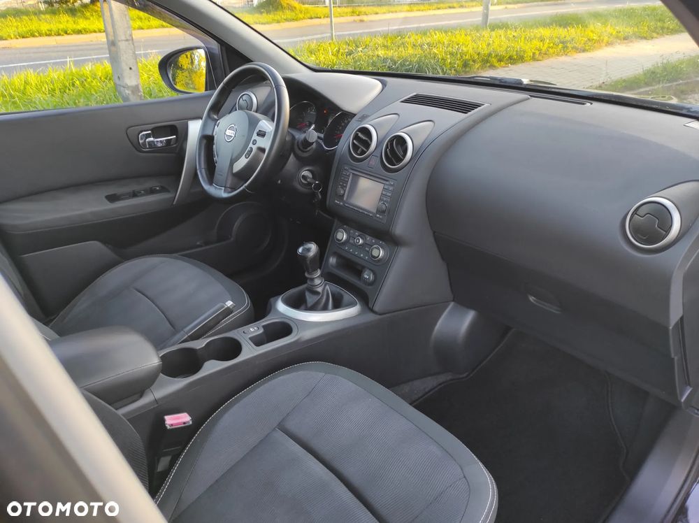 Nissan Qashqai+2 - 10