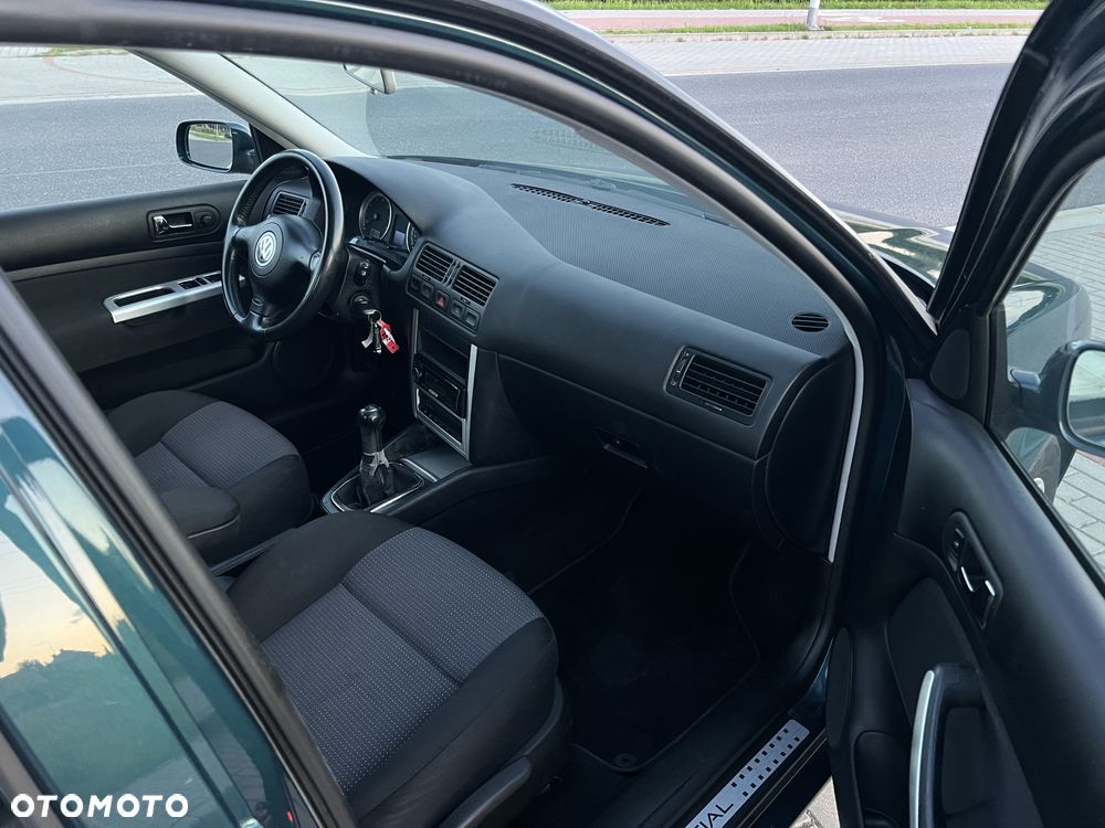 Volkswagen Bora 1.6 Comfortline - 10