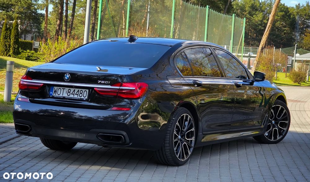 BMW Seria 7 750Li Edition Exclusive - 13
