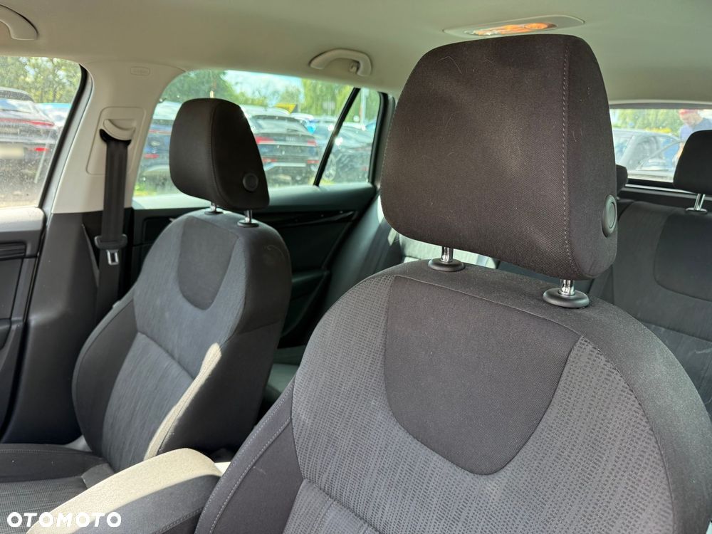 Skoda Octavia 2.0 TDI Style DSG - 23
