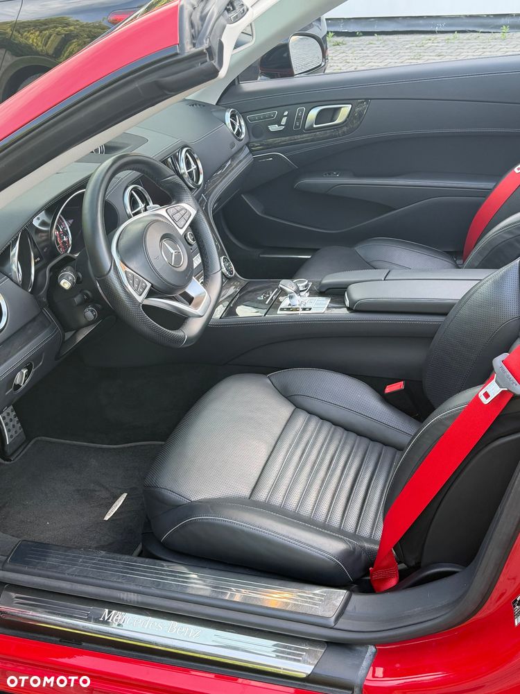 Mercedes-Benz SL - 22