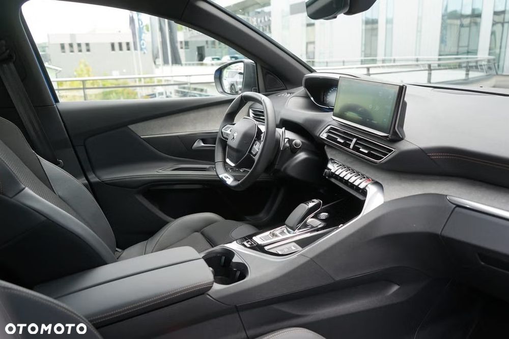 Peugeot 3008 1.6 PureTech HYbrid4 GT Line S&S EAT8 - 16