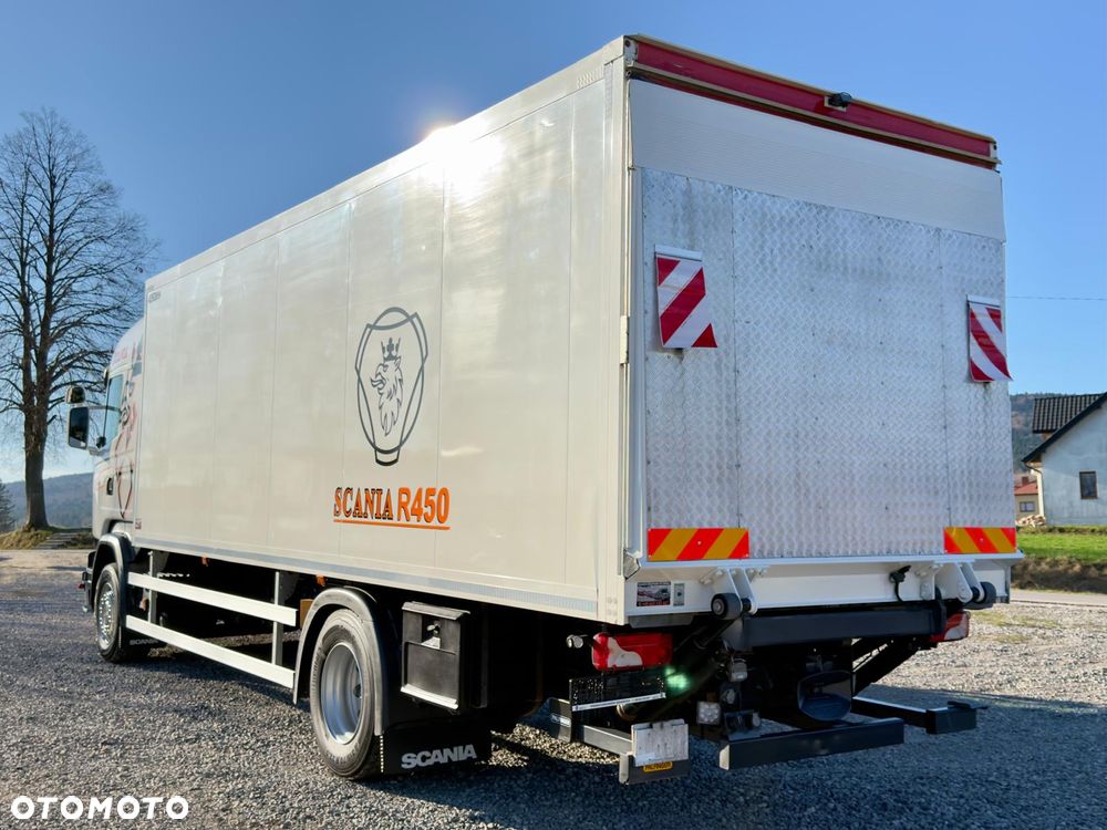 Scania SCANIA R450 / IZOTERMA / KONTENER / DO ŻYWCA / SILNIK 6 CYLINDROWY / 13 LITROWY  / KLIMA POSTOJOWA / WINDA / SPROWADZONY / SYPIALKA / AUTOMAT / 18 PALET / E6 / STAN BARDZO DOBRY - 5