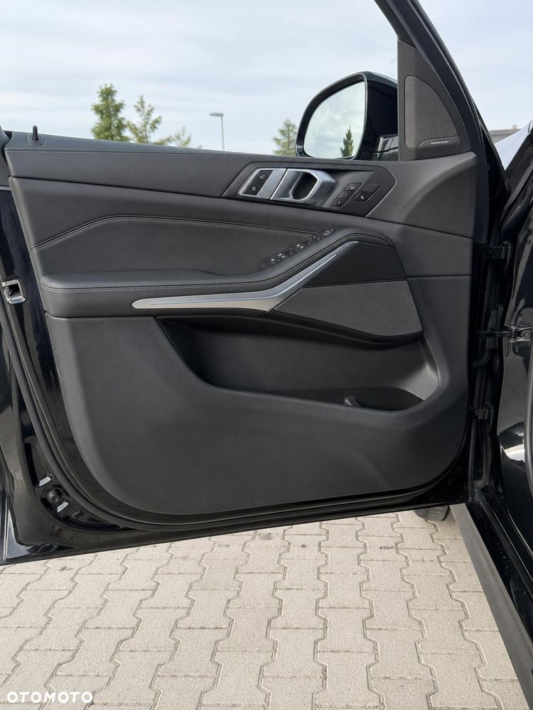 BMW X5 xDrive45e - 23