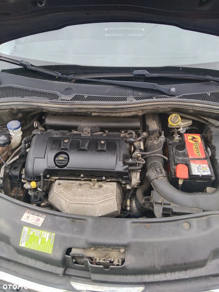 Peugeot 208 1.4 VTi Active - 17