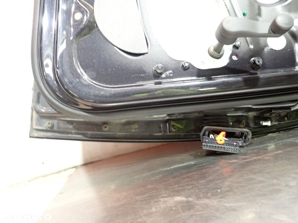 DRZWI LEWY TYŁ VOLKSWAGEN GOLF V HB LC9Z - 20