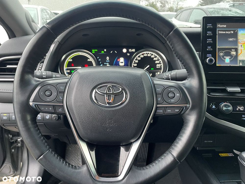 Toyota Camry 2.5 Hybrid Executive CVT - 10