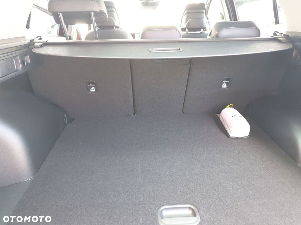 Kia Sportage 1.6 T-GDI HEV Business Line 4WD - 28