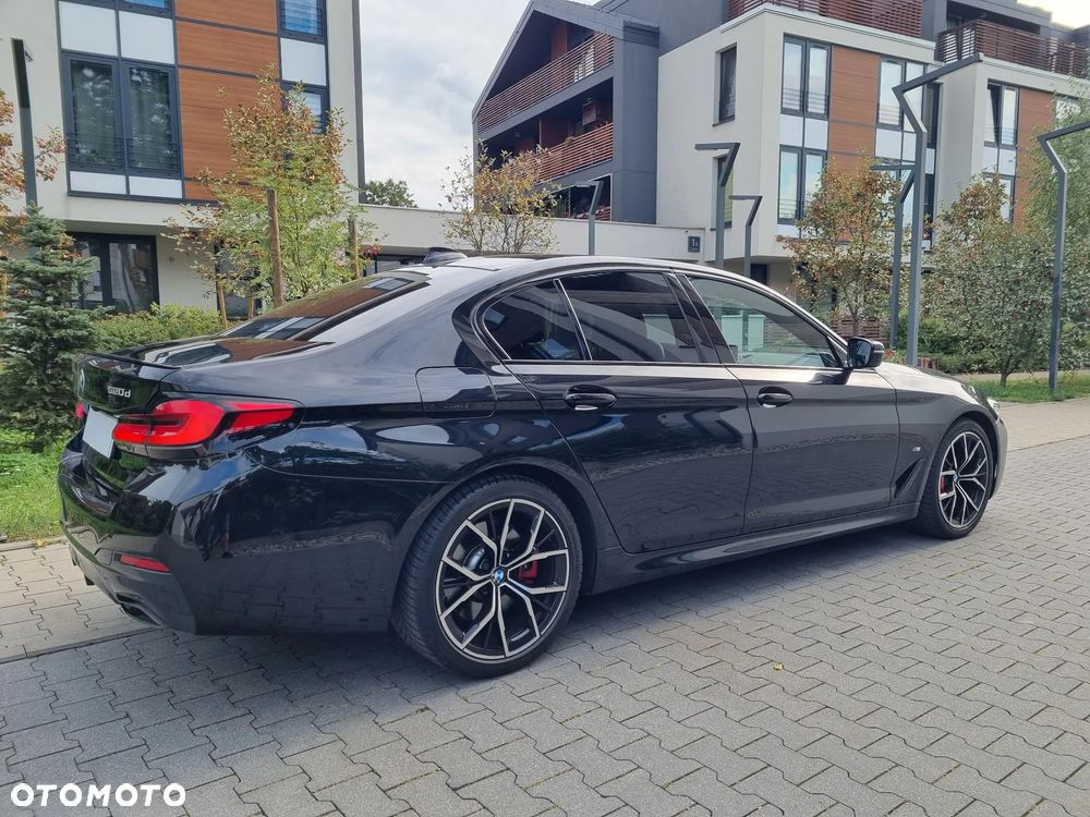 BMW Seria 5 520d xDrive MHEV M Sport sport - 12