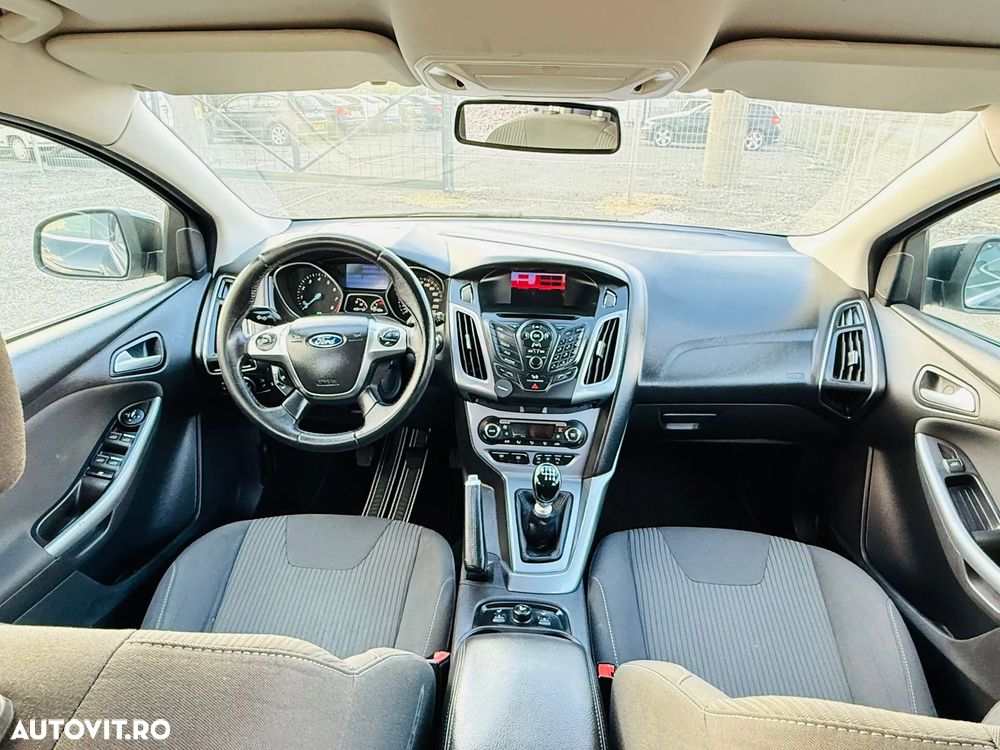 Ford Focus - 6