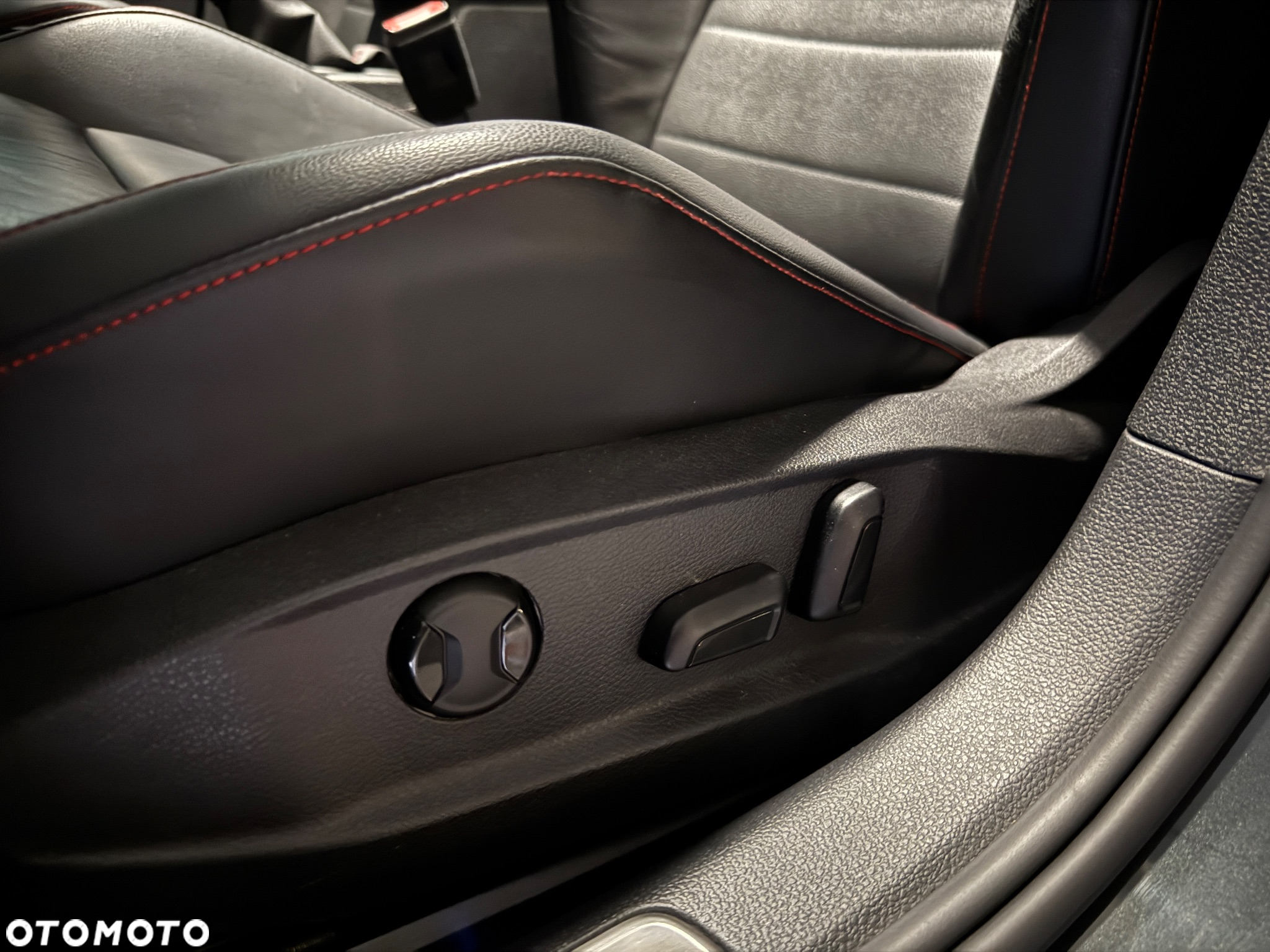 Volkswagen Golf VII 2.0 TSI BMT GTI - 24