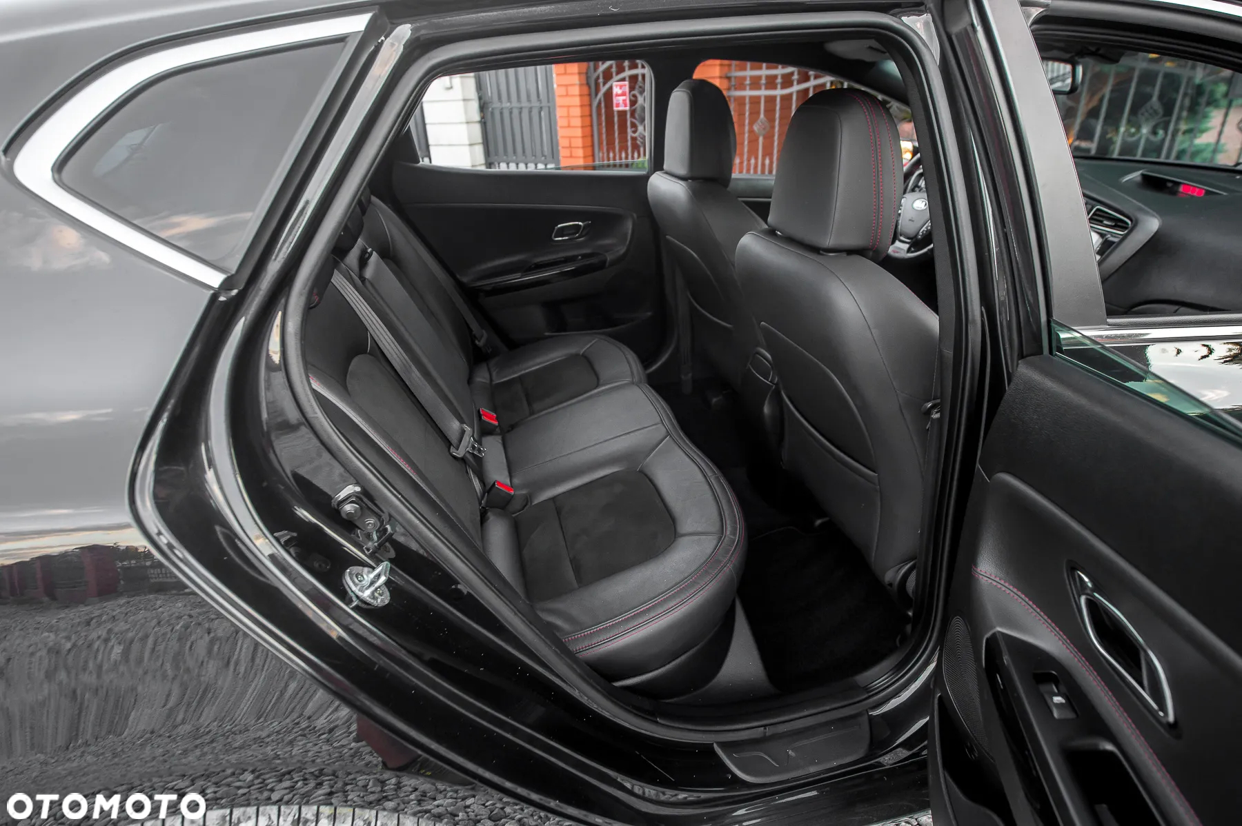 Kia Ceed 1.6 T-GDI GT - 20