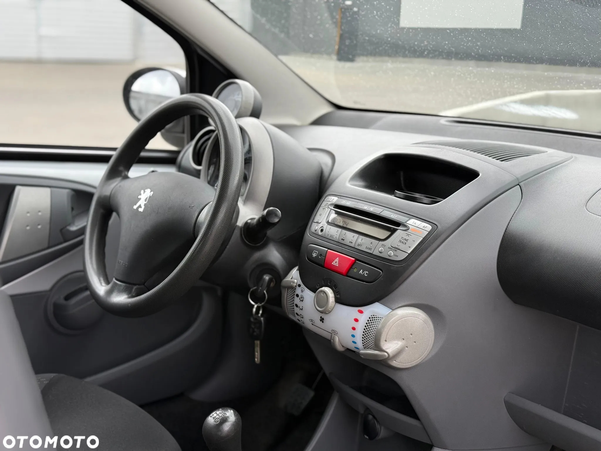 Peugeot 107 1.0 Happy Euro5 - 12