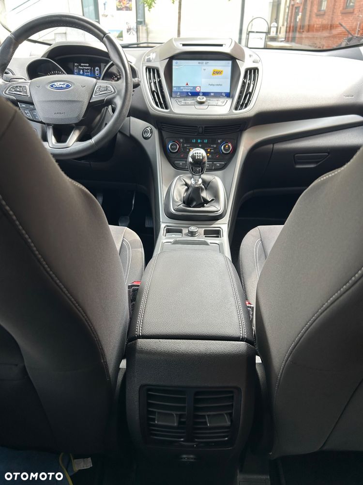 Ford Kuga - 28