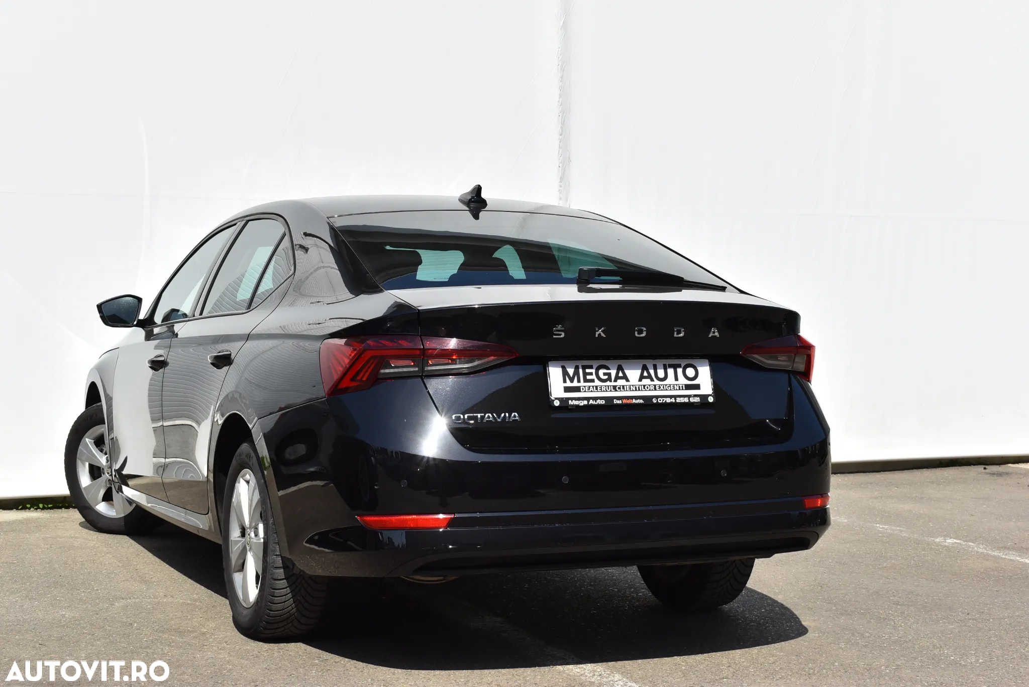 Skoda Octavia 2.0 TDI DSG Style - 4