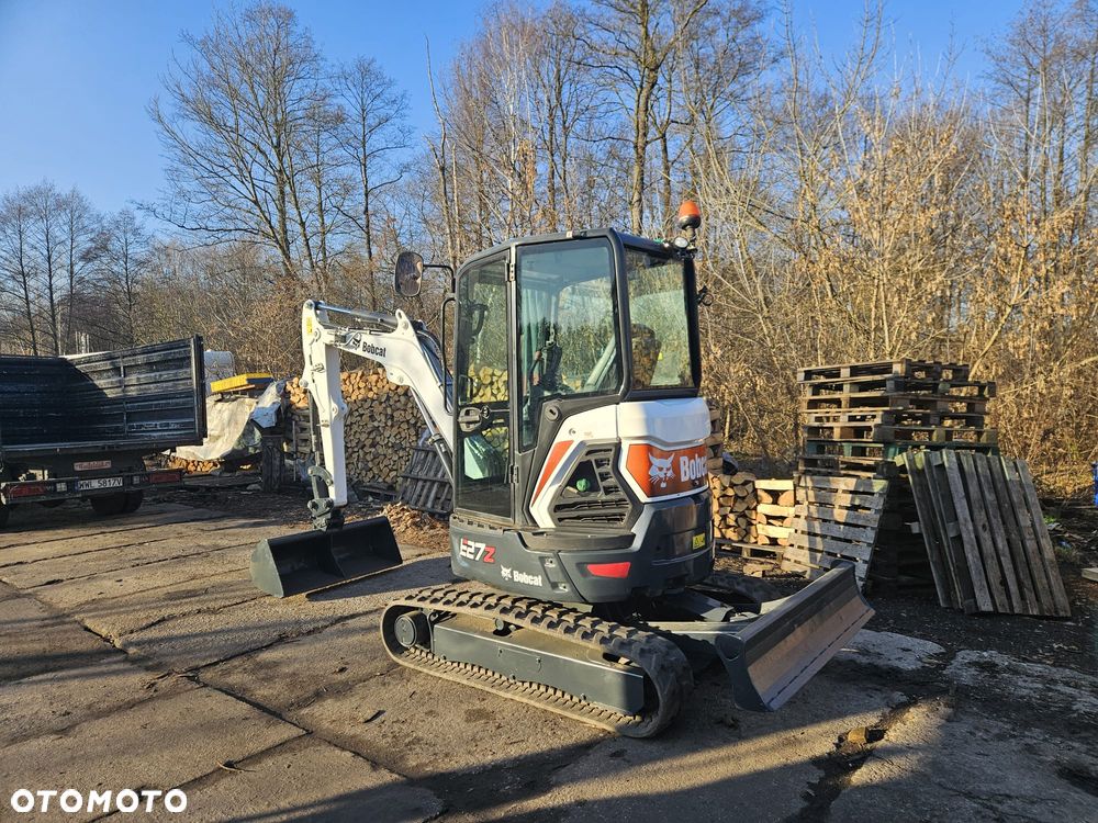 Bobcat e27 - 9