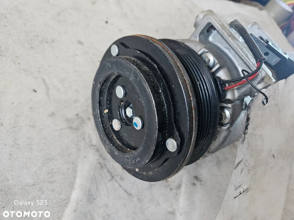 Sprężarka pompa kompresor klimatyzacji Ford KUGA MK2 2,0 TDCI FV41-19D629-DB - 4