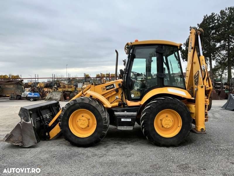 JCB 4CX - 11